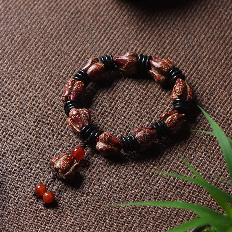 mythstone natural bodhi seed lotus pattern wisdom peace wrist mala bracelet mythstone natural bodhi seed lotus pattern wisdom peace wrist mala bracelet